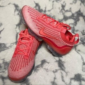 Pink Womens Vapor Max 5.5